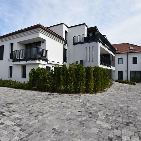 Azur Apartman Balatonfüred Buitenkant foto