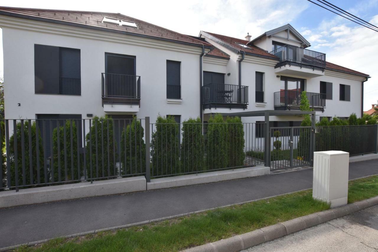 Azur Apartman Balatonfüred Buitenkant foto